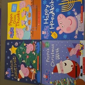4 Peppa Pig Holiday books